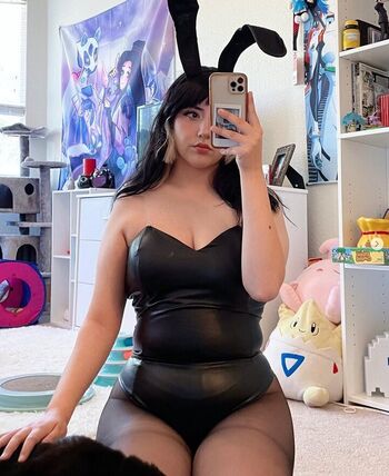 Full leaked Impossiblyeve private photo
