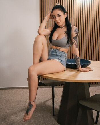 Full leaked Imviolet private photo