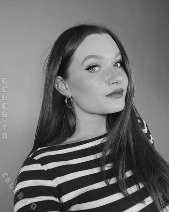 Leaked Priya boro/ private photo viral onlyfans