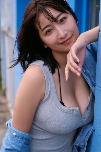 Ina Enohara 榎原依那