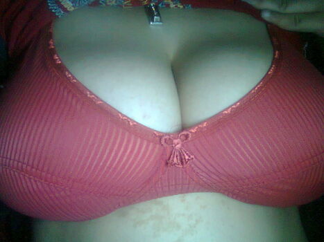 Full leaked Indian exhibition page private photo