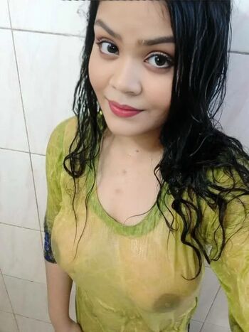 Full leaked Indian exhibition private photo