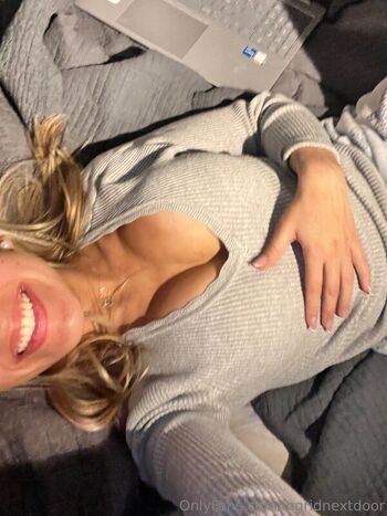 Full leaked Ingridnextdoor private photo
