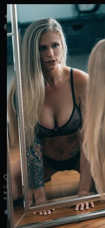 Full leaked Inked blondie private onlyfans photo