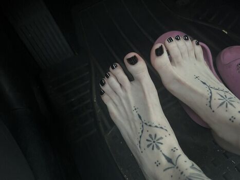 Full leaked Inked feet page private photo