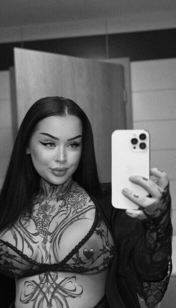 Full leaked Inkedteri private photo