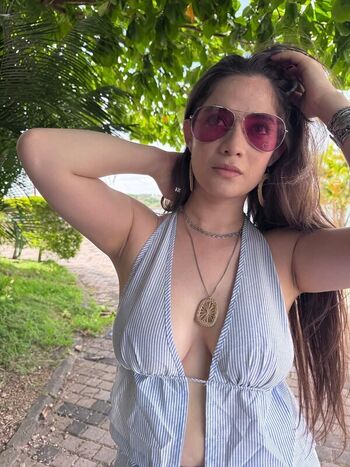 Full leaked Inusualmaria private photo