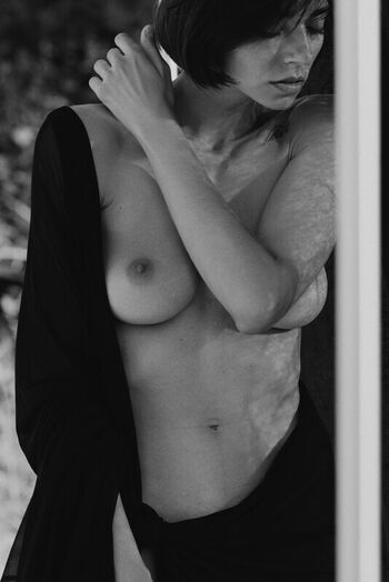 Full leaked Ireenel page private photo