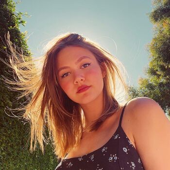 Full leaked Iris apatow private photo