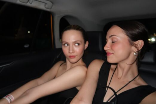 Full leaked Iris apatow private photo