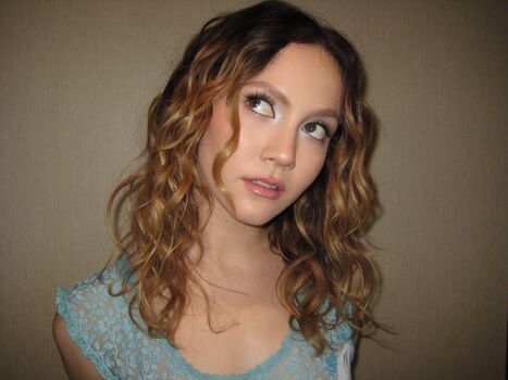 Full leaked Iris apatow private photo