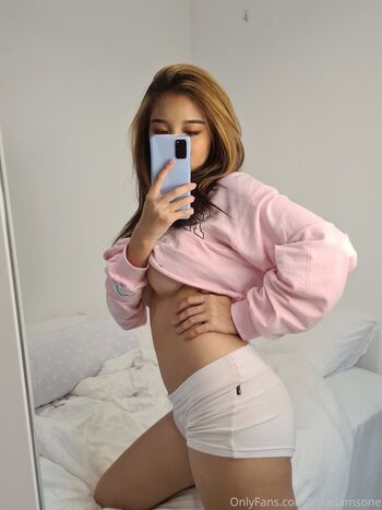 Full leaked Irisadamsone page private photo