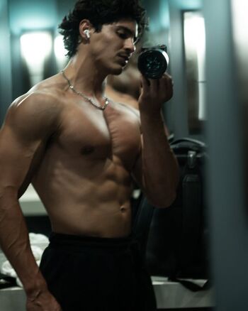 Full leaked Isaacbramirez private photo