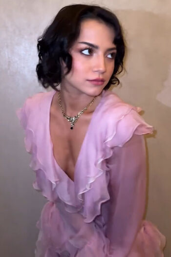 Full leaked Isabela merced page private photo