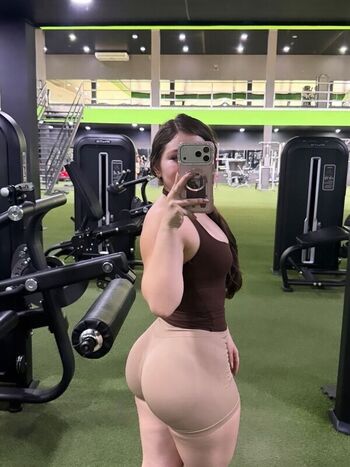 Full leaked Isabelmendozaaa private photo