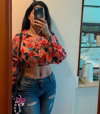 Full leaked Isha sharma private photo