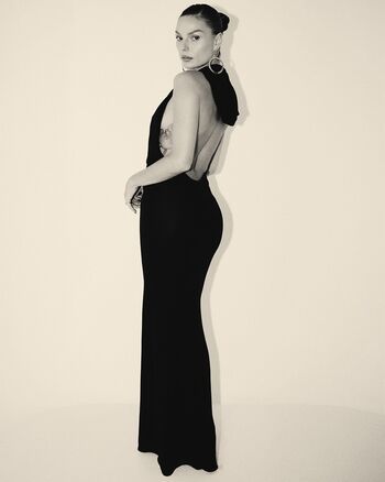 Isis Valverde