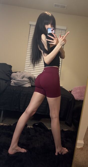 Full leaked Isizzly private photo