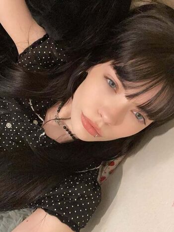Full leaked Isizzly private photo