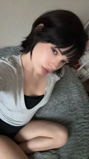 Full leaked Isizzly private photo