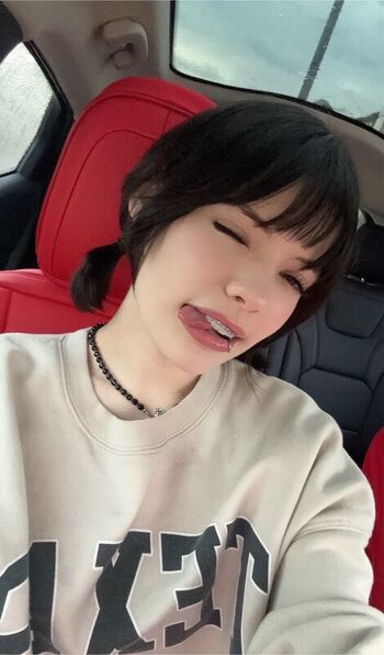 Full leaked Isizzly private photo
