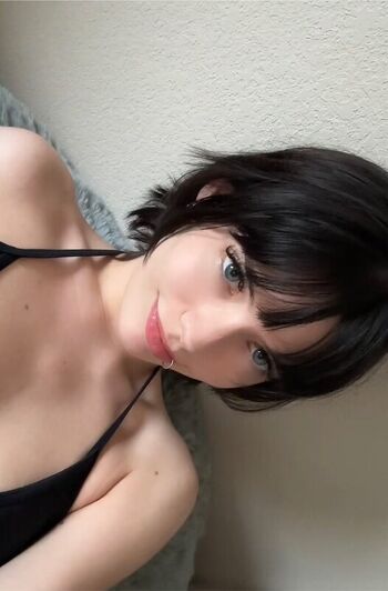 Full leaked Isizzly private photo