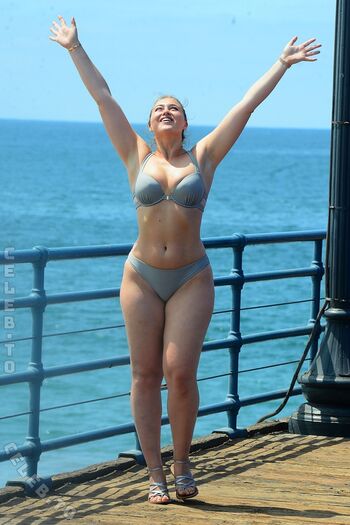 Full leaked Iskra lawrence page private photo