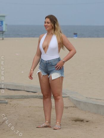 Full leaked Iskra lawrence page private photo