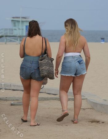 Full leaked Iskra lawrence page private photo