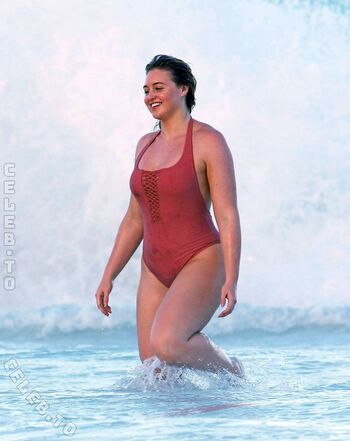 Iskra Lawrence