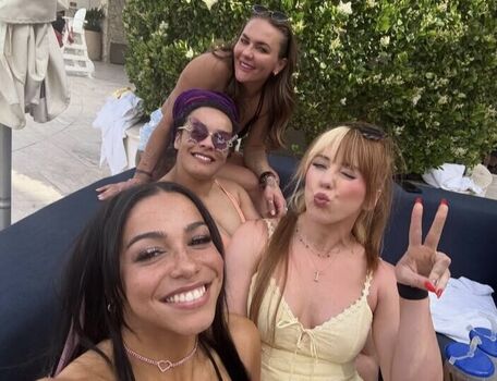 Full leaked Isla dawn private photo