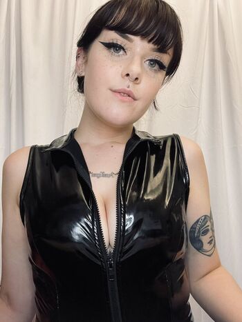 Full leaked Itsavalynn private photo