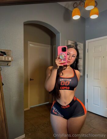 Full leaked Itschloemay page private photo
