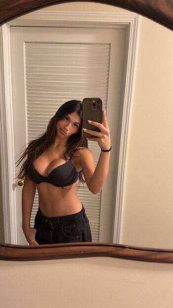 Full leaked Itsellabailey private photo