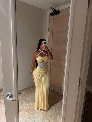 Full leaked Itskhrysss private photo