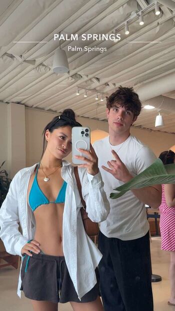 Full leaked Itslaaurr page private photo