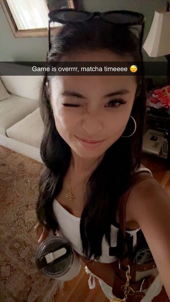 Full leaked Itslaaurr private photo