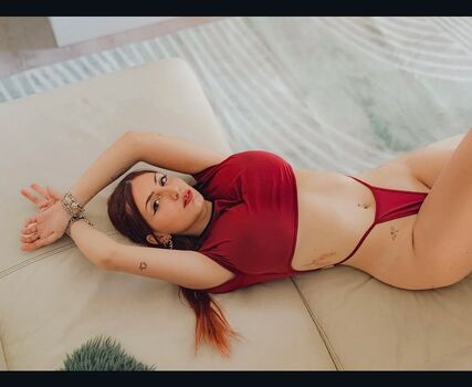 Full leaked Itsmelightblue page private photo