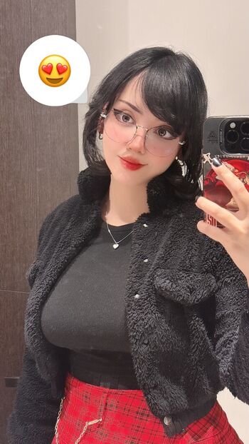 Full leaked Itsmidna private photo