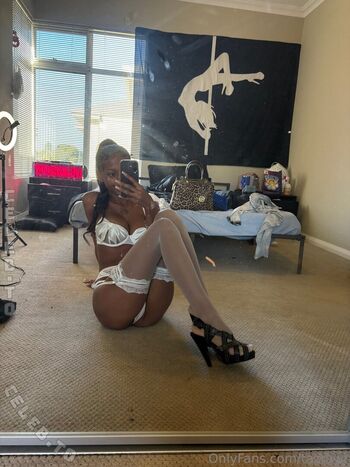 Full leaked Itsmistaz page private photo