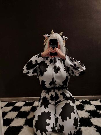 Full leaked Itsmoonica private photo