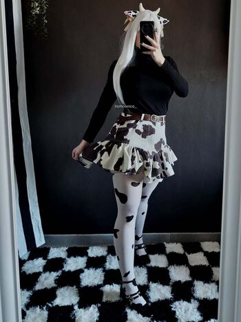 Full leaked Itsmoonica private photo