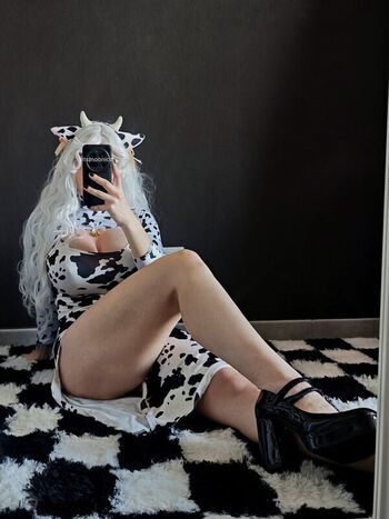 Full leaked Itsmoonica private photo