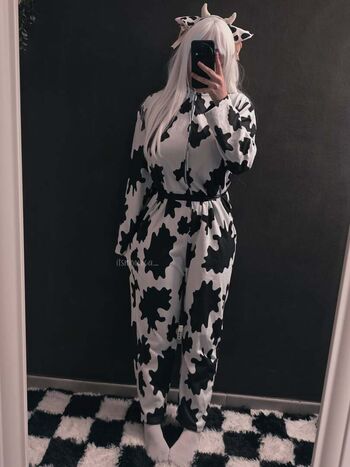 Full leaked Itsmoonica private photo