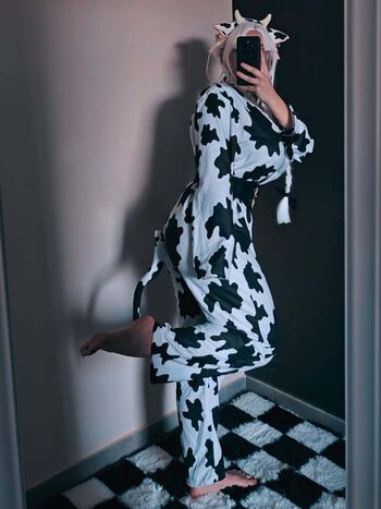 Full leaked Itsmoonica private photo