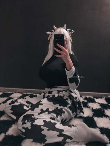 Full leaked Itsmoonica private photo