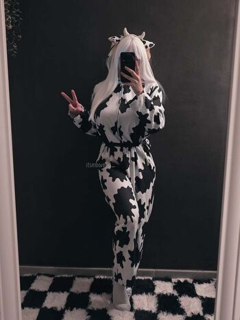 Full leaked Itsmoonica private photo