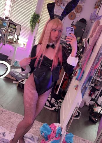 Full leaked Itspeachybunnn private photo