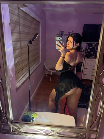 Full leaked Itssmaribaby private photo