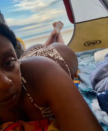 Full leaked Izzbizz private photo